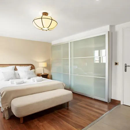 Prime Location - Place Des Lices - Maison Lerins
