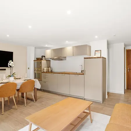 Prime Location - Place Des Lices - Maison Lerins *