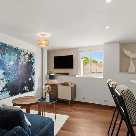 Prime Location - Place Des Lices - Maison Lerins Saint Tropez